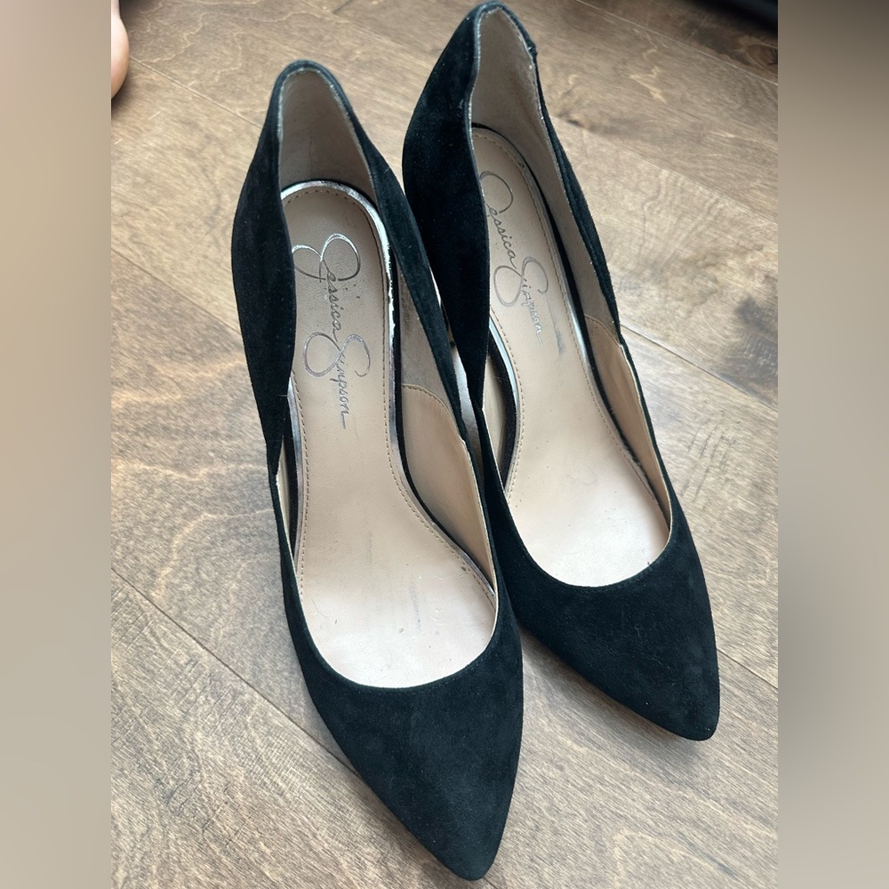 Jessica Simpson Classic Black Suede Pumps